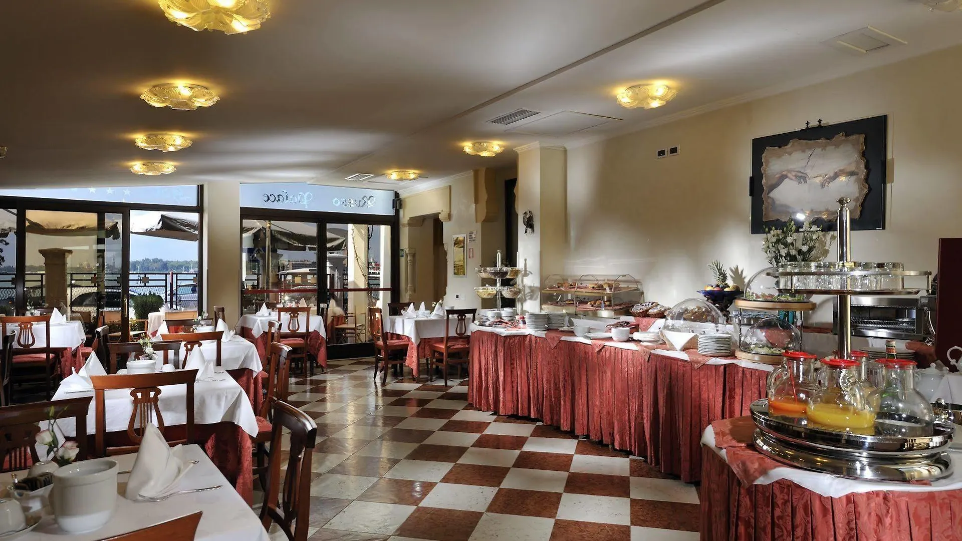 Hotel Russo Palace Benátky – Lido 4*,
